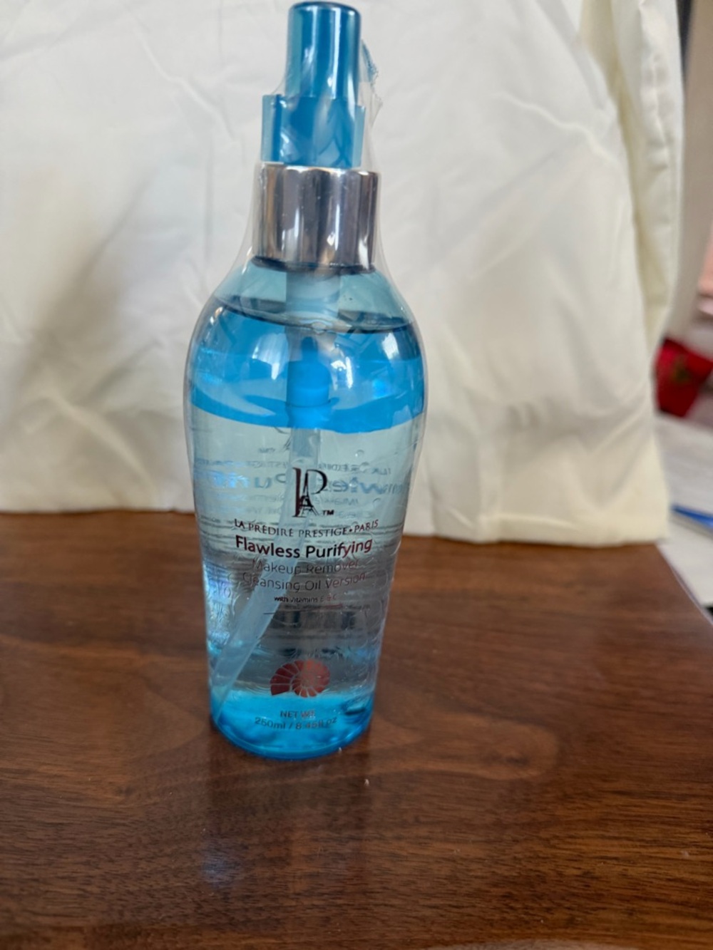 La Predire Blue Flawless Makeup remover Purifying Cleansing Oil